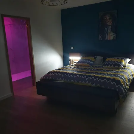 La De La Route Des Chateaux Alojamento de Acomodação e Pequeno-almoço