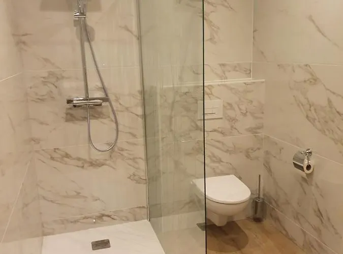 La De La Route Des Chateaux Bed & Breakfast Arsac